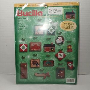 Bucilla Felt Applique Holiday Christmas Tree ORNAMENT KIT SANTA'S LODGE #84266